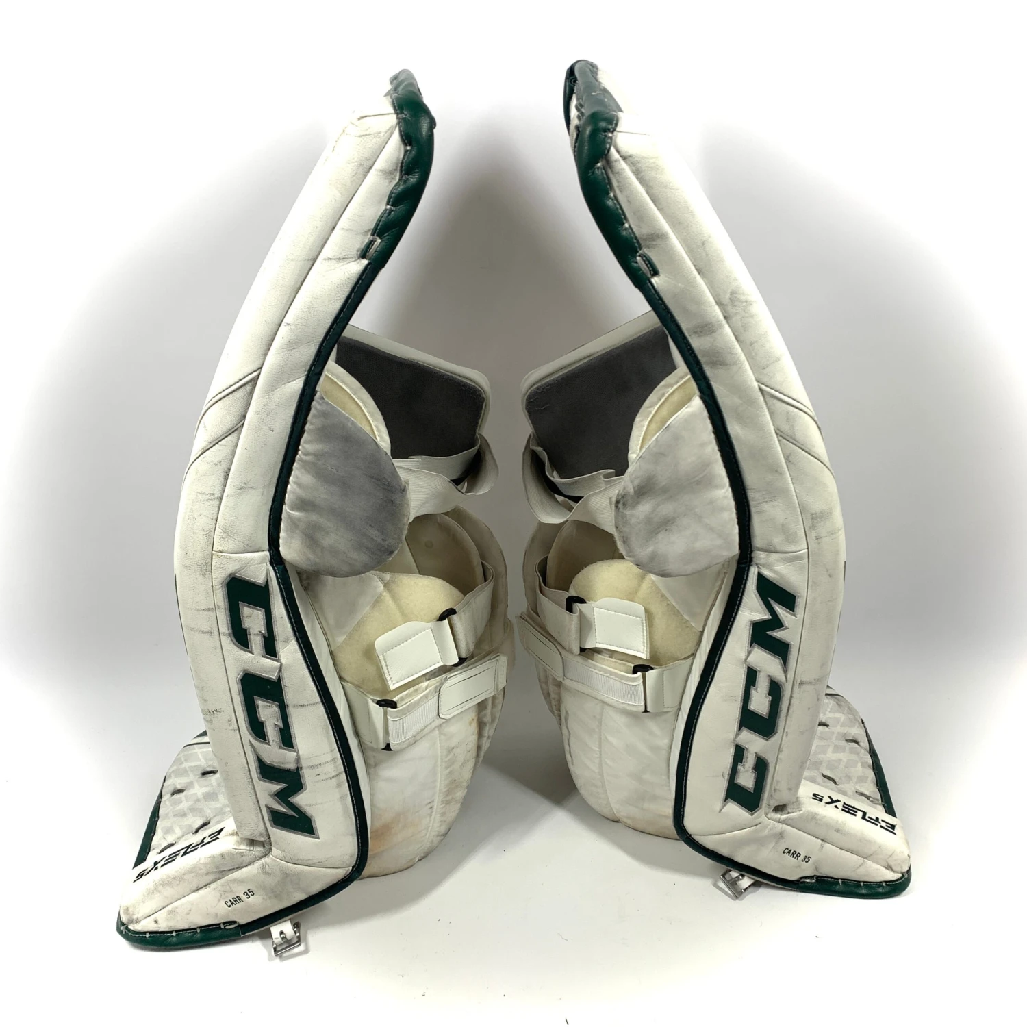 CCM Extreme Flex 5 - Used Pro Stock Goalie Pads (White/Green) 4 CCM Extreme Flex 5 - Used Pro Stock Goalie Pads (White/Green) - Image 4