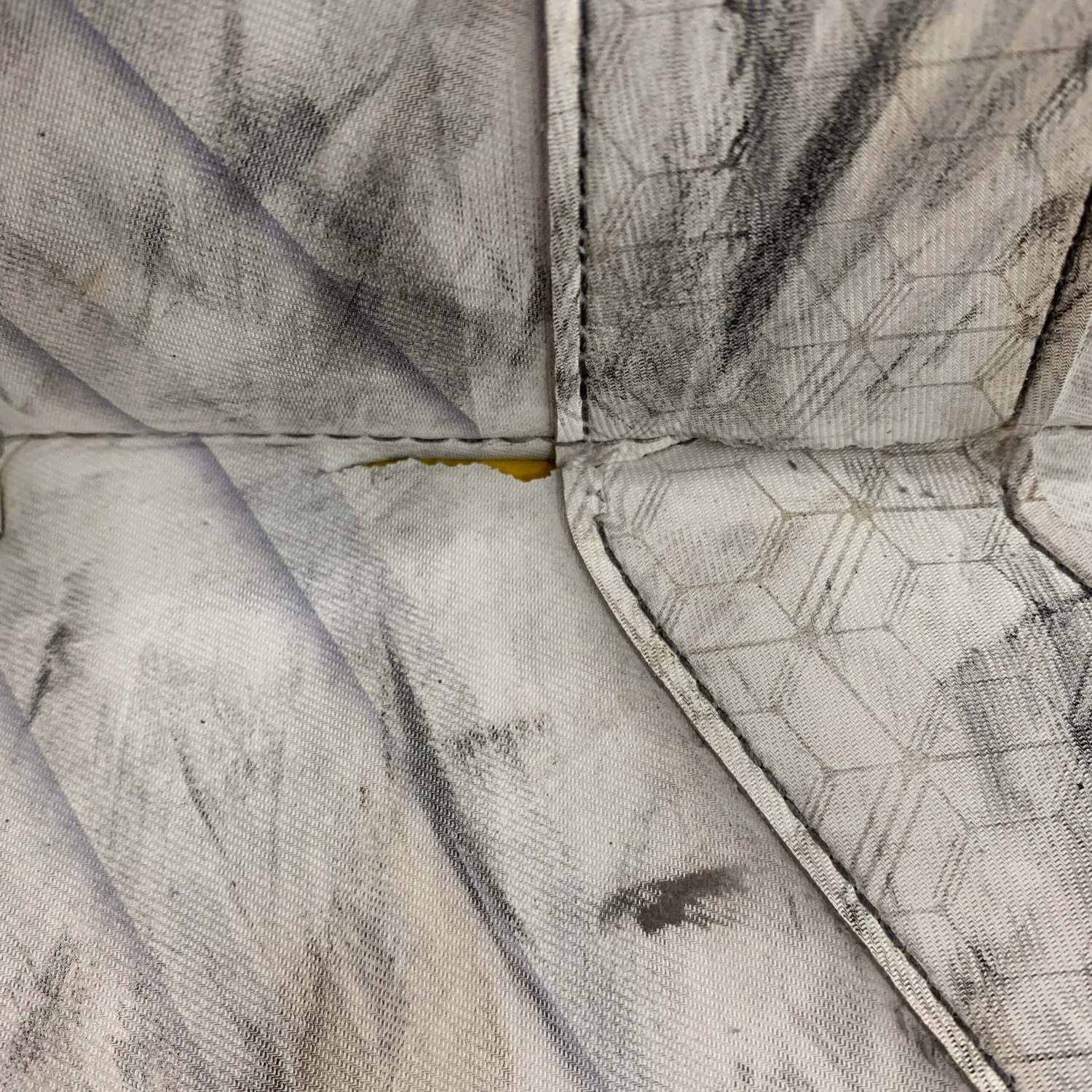 CCM AXIS - Used Pro Stock Goalie Pads (White) 5 CCM AXIS - Used Pro Stock Goalie Pads (White) - Image 5