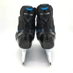 True TF9 - Pro Stock Hockey Skates - Size 8.5R -Bauer Store Photo2023 07 24 32256PM