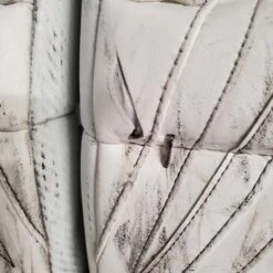 CCM Extreme Flex IV - Used Pro Stock Goalie Pads - (White/Yellow/Black) 9 CCM Extreme Flex IV - Used Pro Stock Goalie Pads - (White/Yellow/Black) -Bauer Store Picture16 3fce35fb 603d 46b6 b645 c3d5af748abc