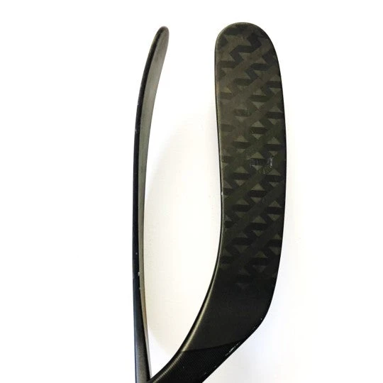 Joe Thornton Pro Stock - CCM Ribcor Trigger 4 Pro (NHL) 2 Joe Thornton Pro Stock - CCM Ribcor Trigger 4 Pro (NHL) - Image 2