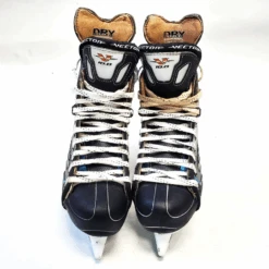 CCM Vector V10.0 Hockey Skates - Size 5D -Bauer Store Slide4 a51060d7 f3f6 445f af02 44431ac57fb7